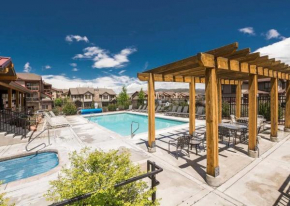 Bear Hollow 5 Bedroom 4 Bathroom Plus Hot Tub Minutes from Slopes